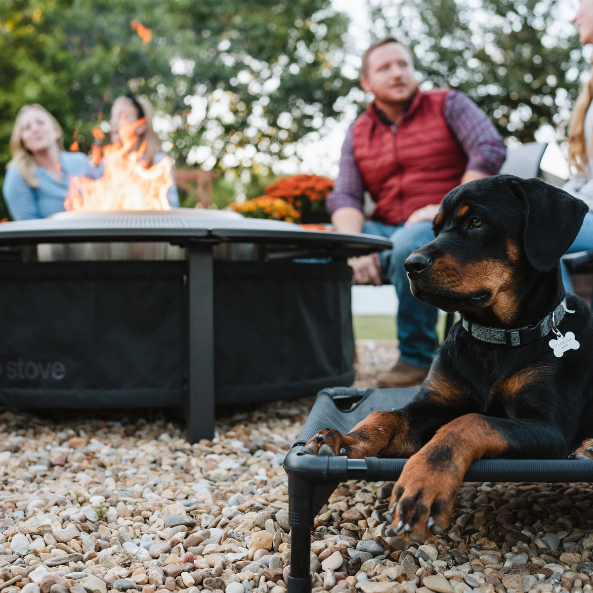 Solo Stove Fire Pit Surround Tabletop, Small | Elevation for Ranger and Bonfire Wood Burning Outdoor Fire Pit, Powder - Coated Steel/ UV - Resistant Outdoor Fabric, Dimensions (Hxdia): 20 x 42 in, Black