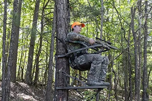 Summit Viper SD Lightweight Climbing Treestand â€?Aluminum Frame, Padded Seat, 300-Lb Capacity + Safety Harness