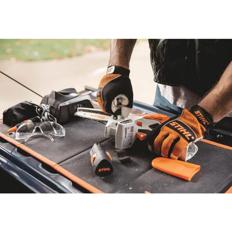 STIHL GTA 26 Cordless Garden Pruner Kit â€?Includes Battery and Charger