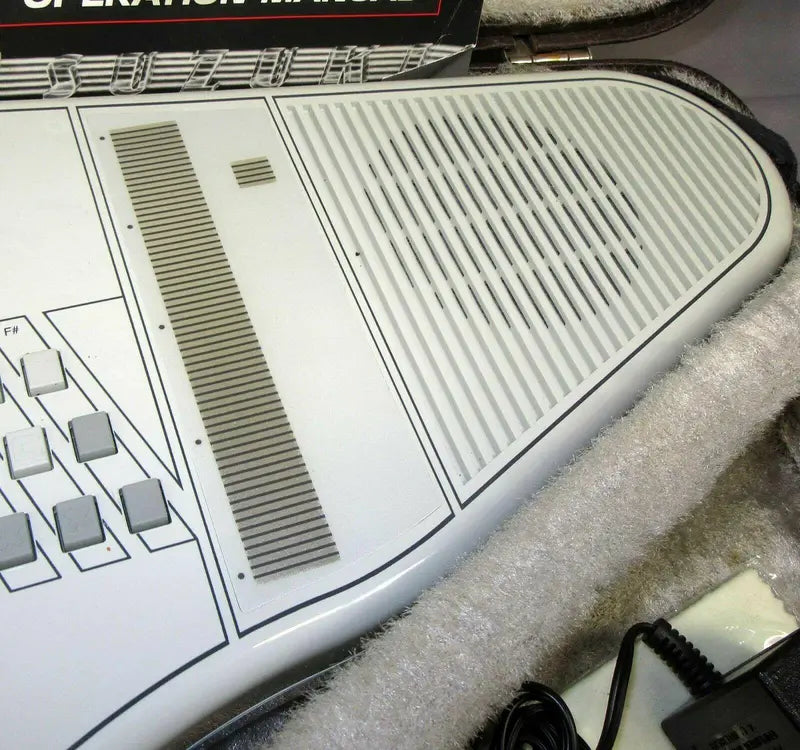 Suzuki Omnichord OM-84 System Two â€?Fully Tested with Hard Case & Power Supply