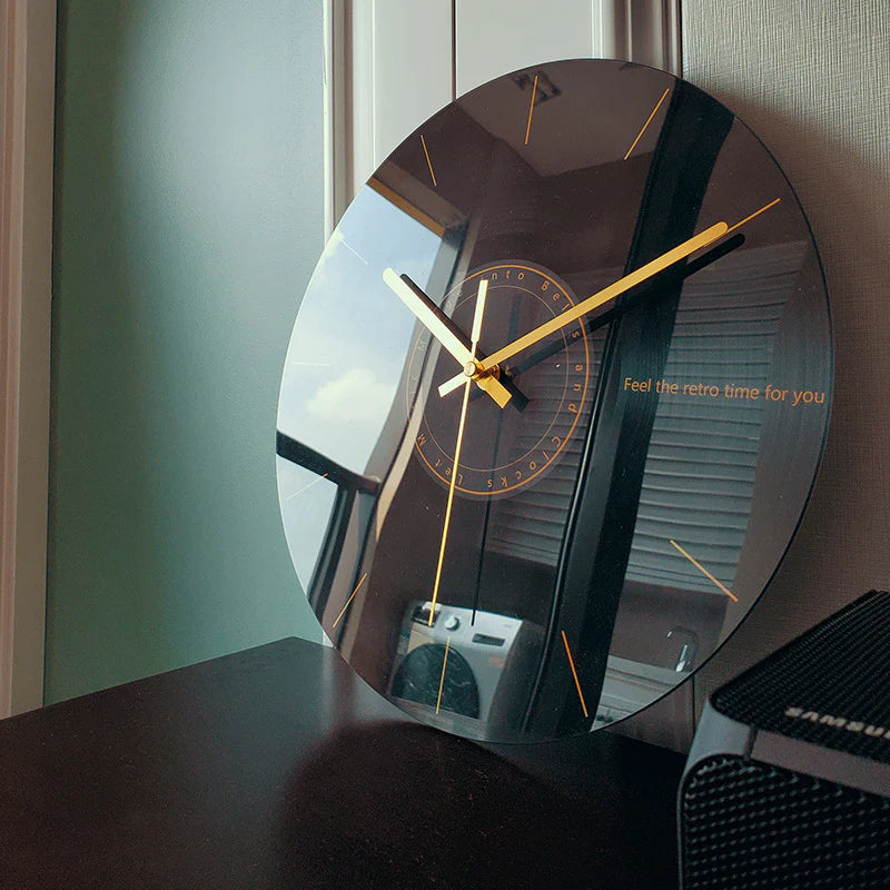 Modern Silent Quartz Wall Clock – Glass Style Living Room Decor (Battery Powered)