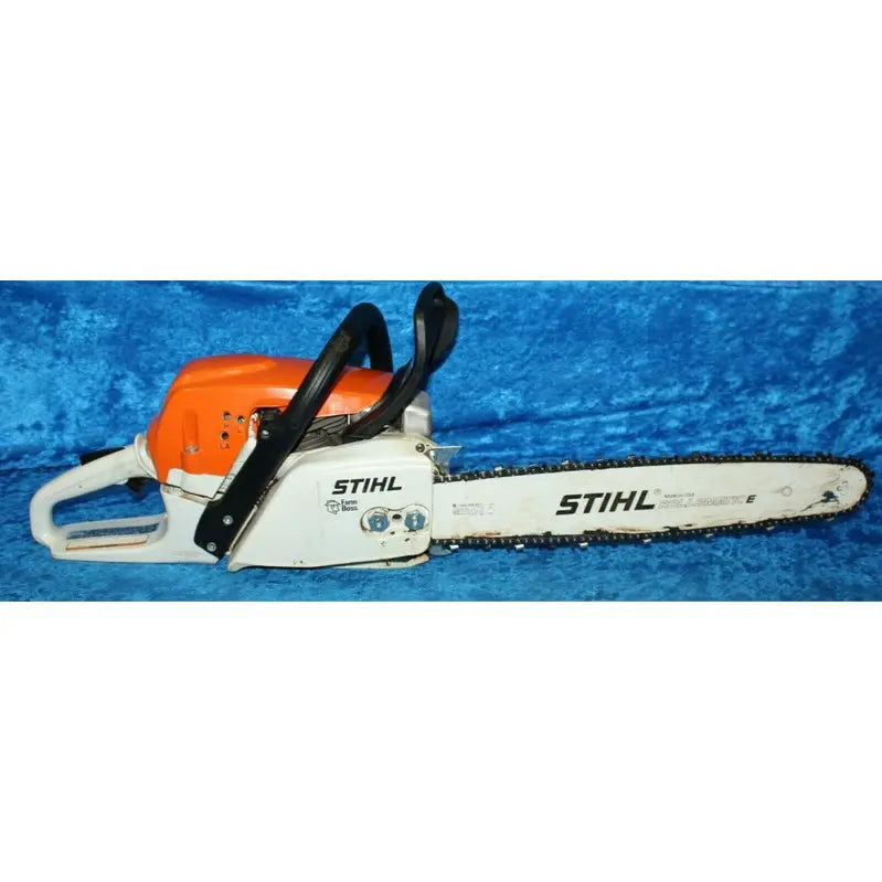STIHL MS271 Farm Boss Chainsaw â€?50.2cc, 2.6kW Professional-Grade Gas Powered Saw